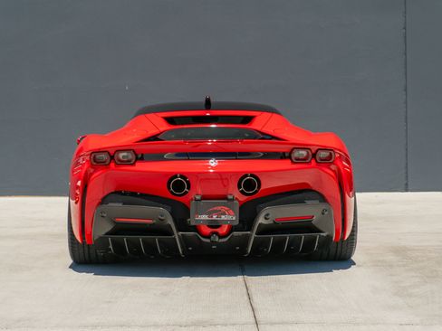 Used 2021 Ferrari SF90 Stradale AWD/4WD image 2