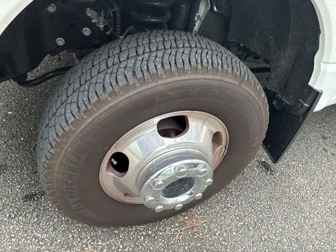 Used 2024 Ford F350 Limited w/ FX4 Off-Road Package image 11