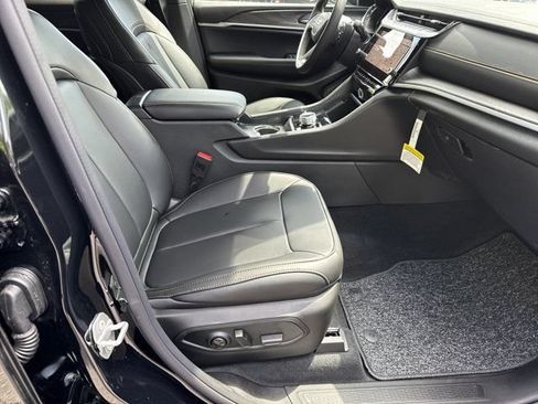 New 2026 Jeep Grand Cherokee Limited AWD/4WD image 13