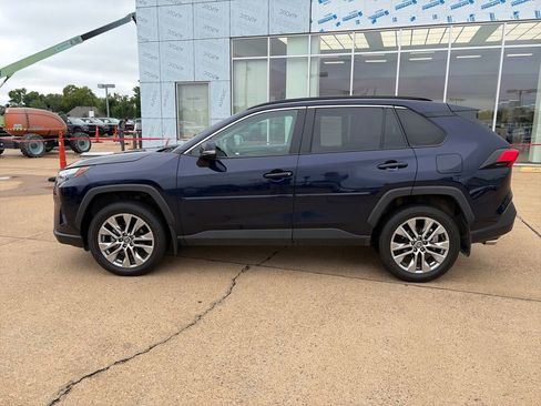 Used 2023 Toyota RAV4 XLE Premium FWD image 2