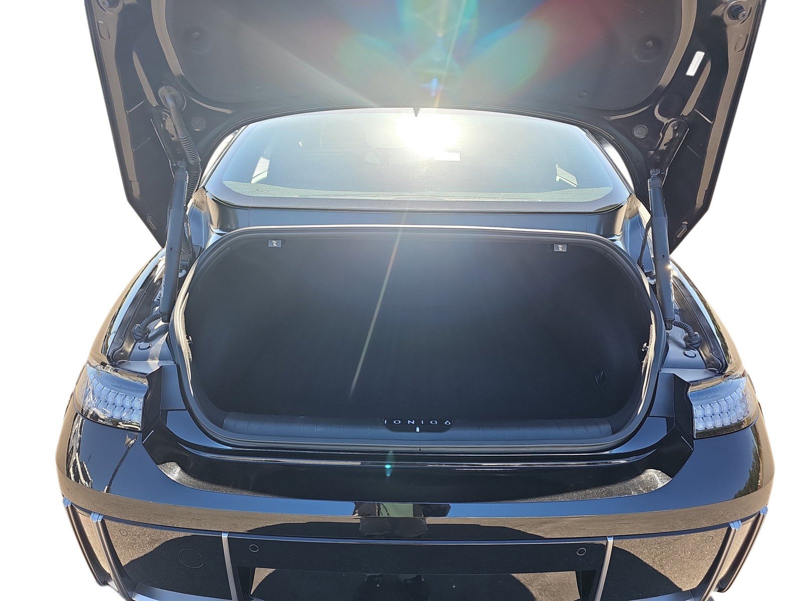 Used 2023 Hyundai Ioniq 6 SEL RWD image 26
