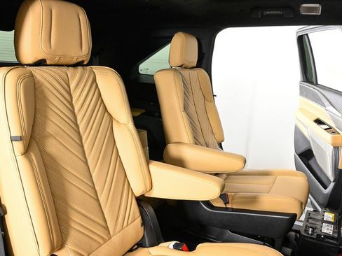 New 2025 Cadillac Escalade IQ Luxury 2 image 24