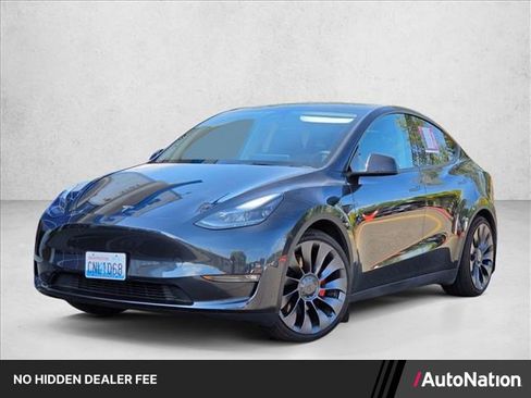 Used 2024 Tesla Model Y Performance AWD/4WD image 1