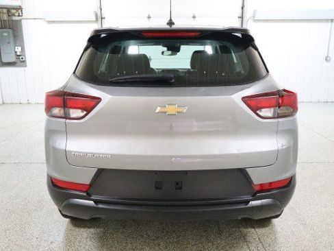Used 2023 Chevrolet TrailBlazer LS FWD image 8