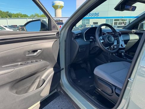 Used 2022 Hyundai Santa Cruz SE AWD/4WD image 14