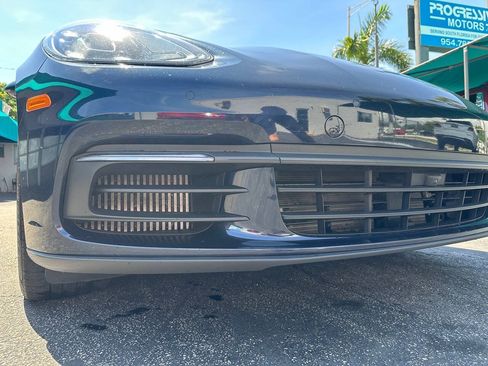 Used 2018 Porsche Panamera 4S AWD/4WD image 26