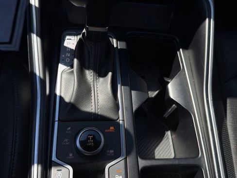 Used 2024 Kia Sorento S image 7