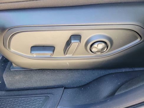 New 2026 Jeep Grand Cherokee Limited w/ Luxury Tech Group II image 17