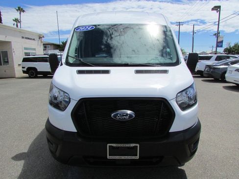 Used 2024 Ford Transit 250 148 Medium Roof RWD image 3