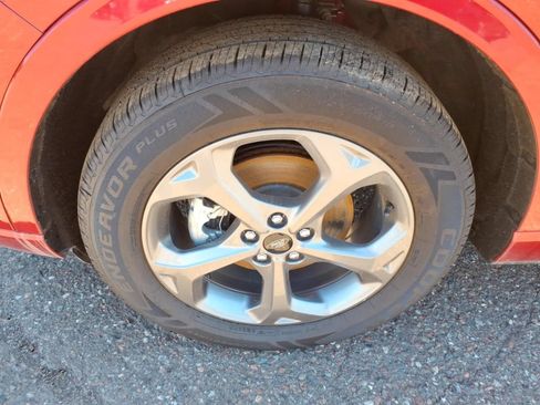 Used 2024 Ford Escape ST-Line w/ Tech Pack #1 AWD/4WD image 9