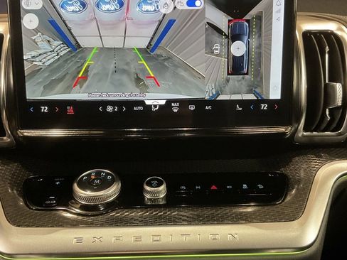 Used 2025 Ford Expedition Max Platinum w/ Stealth Appearance Package image 21