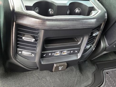Used 2023 RAM 1500 Limited AWD/4WD image 19