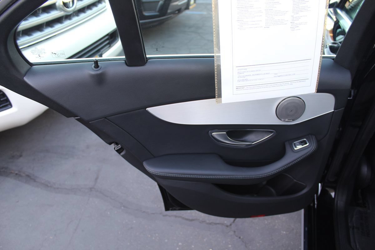 Used 2019 Mercedes-Benz C 300 Sedan image 23
