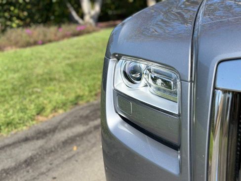 Used 2012 Rolls-Royce Ghost RWD image 13