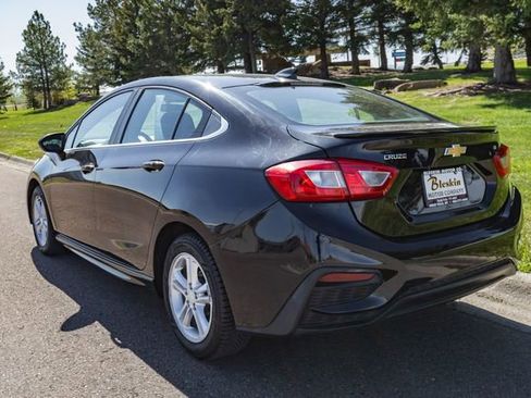 Used 2017 Chevrolet Cruze LT w/ Convenience Package FWD image 7