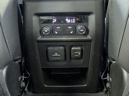 Used 2023 Chevrolet Traverse Premier w/ Redline Edition FWD image 20
