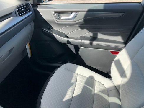 New 2026 Ford Escape Active w/ Active Premium Tech Pack image 9