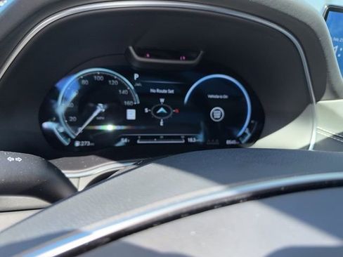 Used 2024 Genesis GV80 3.5T w/ Prestige Matte Package image 5