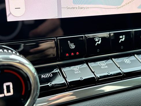 New 2026 GMC Canyon Elevation w/ Convenience Package image 9