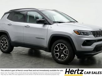 Used 2025 Jeep Compass Trailhawk video 1