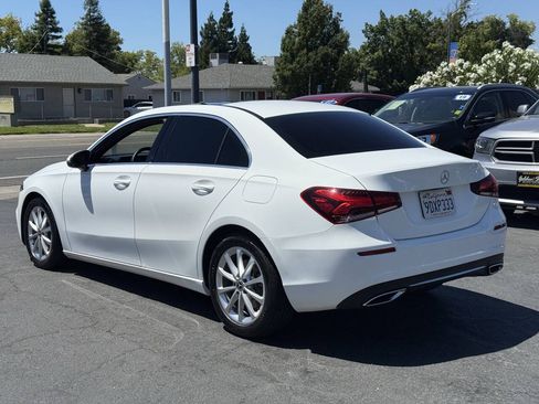 Used 2021 Mercedes-Benz A 220 image 3