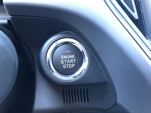 Certified 2025 Subaru Crosstrek 2.5i Limited image 17