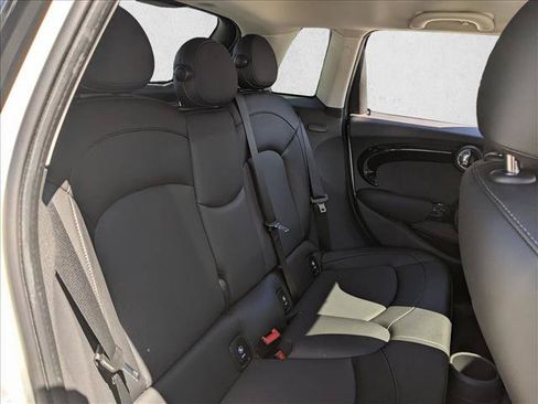 Used 2021 MINI Cooper 4-Door Hardtop FWD image 19