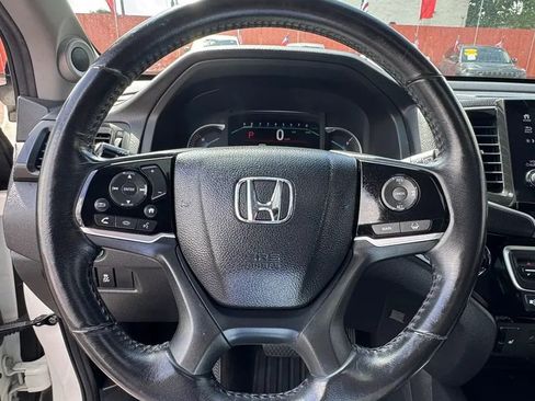 Used 2019 Honda Pilot Touring image 13