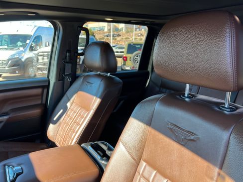 Used 2022 Nissan Titan Platinum Reserve w/ Moonroof Package image 16