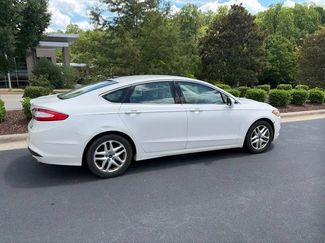 Used 2013 Ford Fusion SE FWD video 1