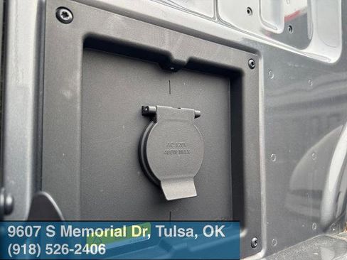 Certified 2022 Ford F150 XLT w/ Equipment Group 302A High image 18