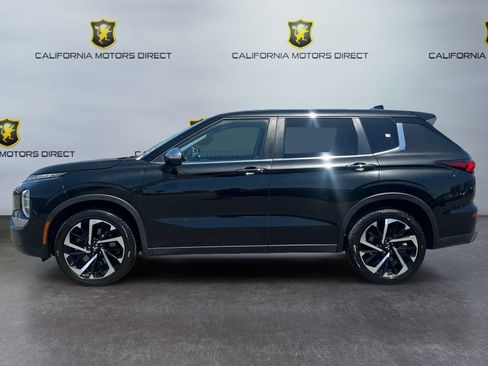 Used 2022 Mitsubishi Outlander ES FWD image 2