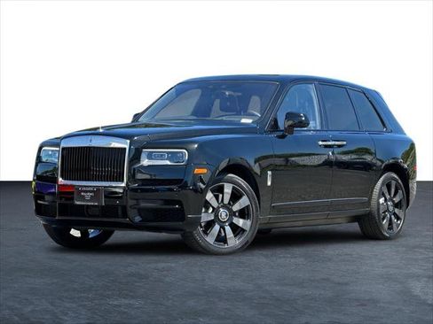 Certified 2023 Rolls-Royce Cullinan w/ Dark Exterior Package AWD/4WD image 2