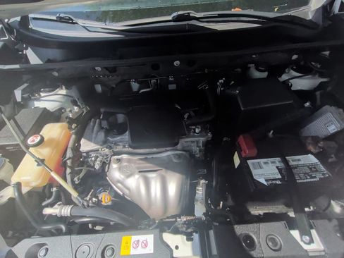 Used 2018 Toyota RAV4 SE w/ Power Extra Value Package FWD image 11