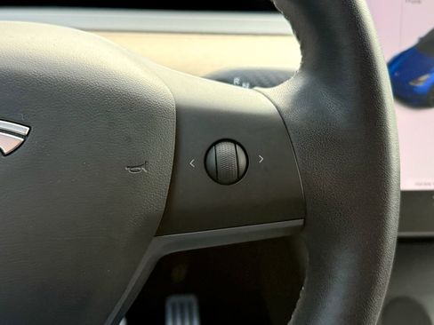 Used 2020 Tesla Model Y Performance image 20