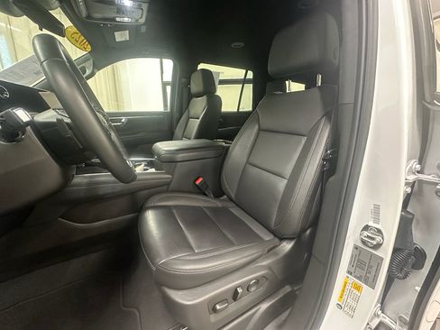Used 2025 Chevrolet Tahoe LT AWD/4WD image 24