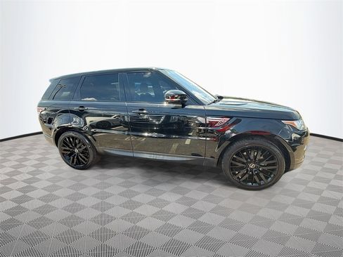 Used 2017 Land Rover Range Rover Sport HSE image 9