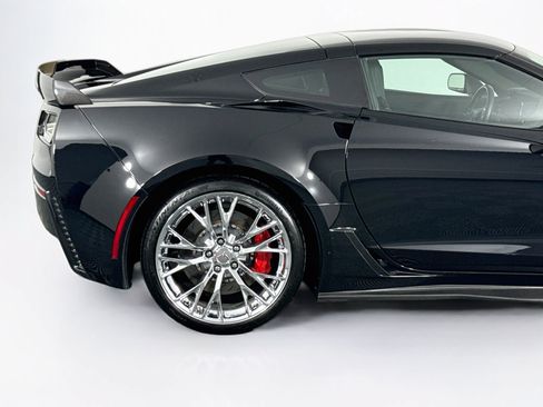 Used 2018 Chevrolet Corvette Z06 RWD image 42