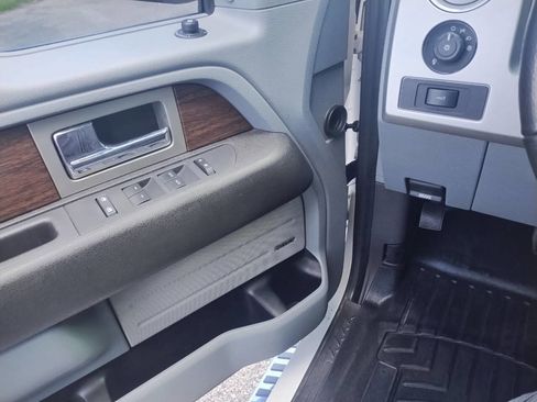 Used 2013 Ford F150 Lariat w/ Luxury Equipment Group image 5