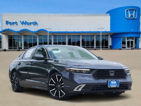 Certified 2023 Honda Accord Touring image 1