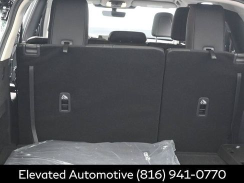 Certified 2026 INFINITI QX60 Luxe w/ Cargo Package AWD/4WD image 22