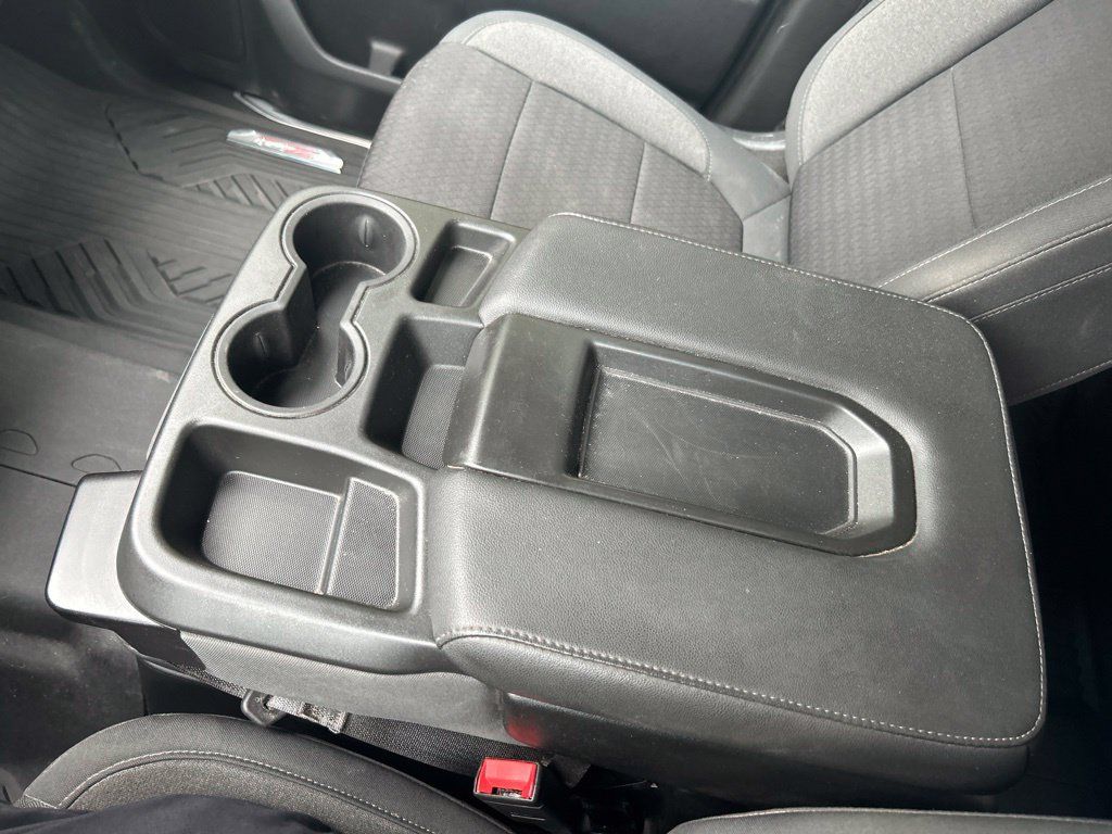 Used 2021 Chevrolet Silverado 1500 RST AWD/4WD image 16