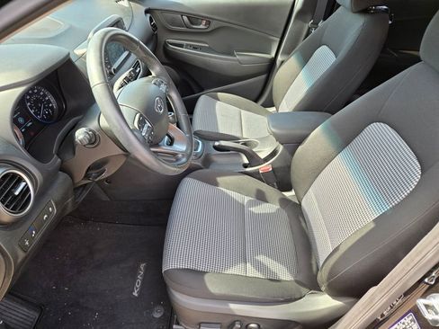 Used 2019 Hyundai Kona SEL w/ SEL Tech Package 02 FWD image 6