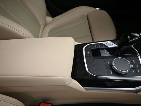 Used 2022 BMW 330i Sedan w/ Premium Package 2 image 27