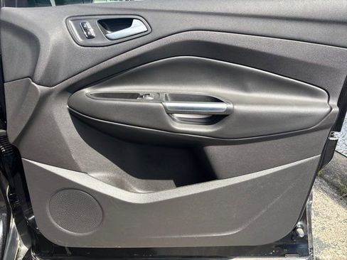 Used 2015 Ford Escape Titanium image 58