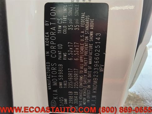 Used 2006 Kia Sedona EX image 18