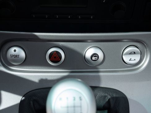 Used 2002 BMW Z8 RWD image 38
