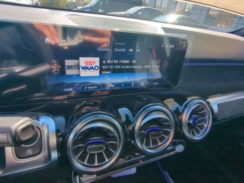 New 2025 Mercedes-Benz GLB 35 AMG GLB 35 AMG image 6