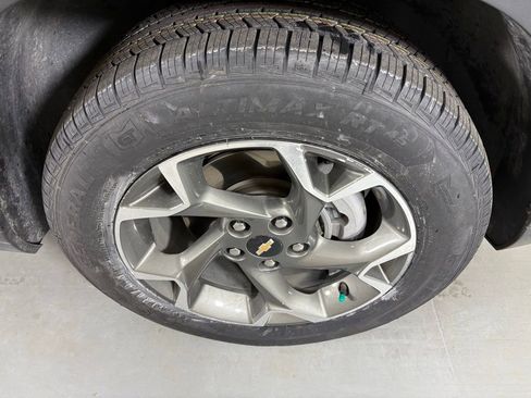 Used 2024 Chevrolet Trax LT image 12