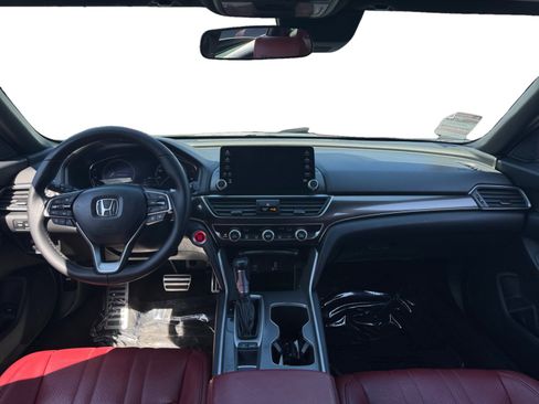 Used 2020 Honda Accord Sport image 10